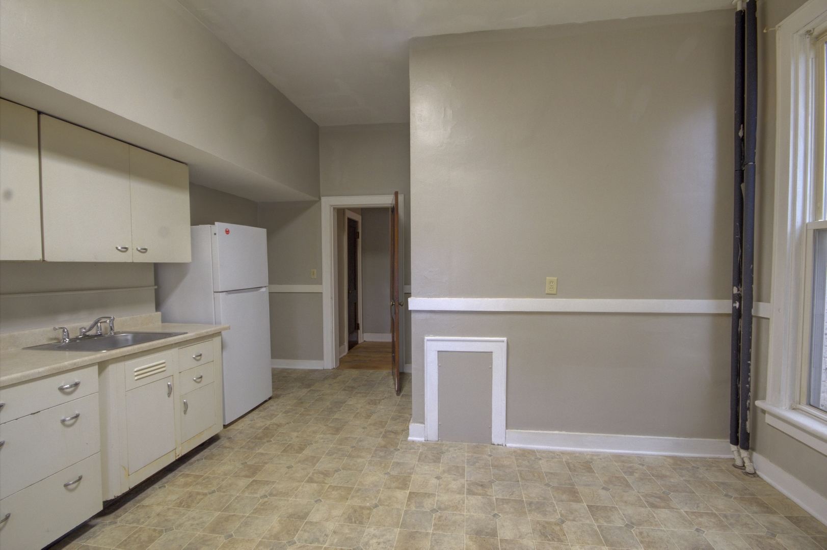 1301-1305 2nd Avenue Property Photo 15