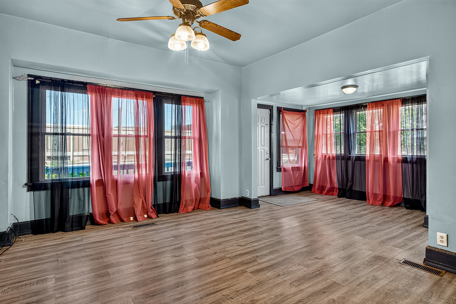 2335 11th Street Property Photo 4