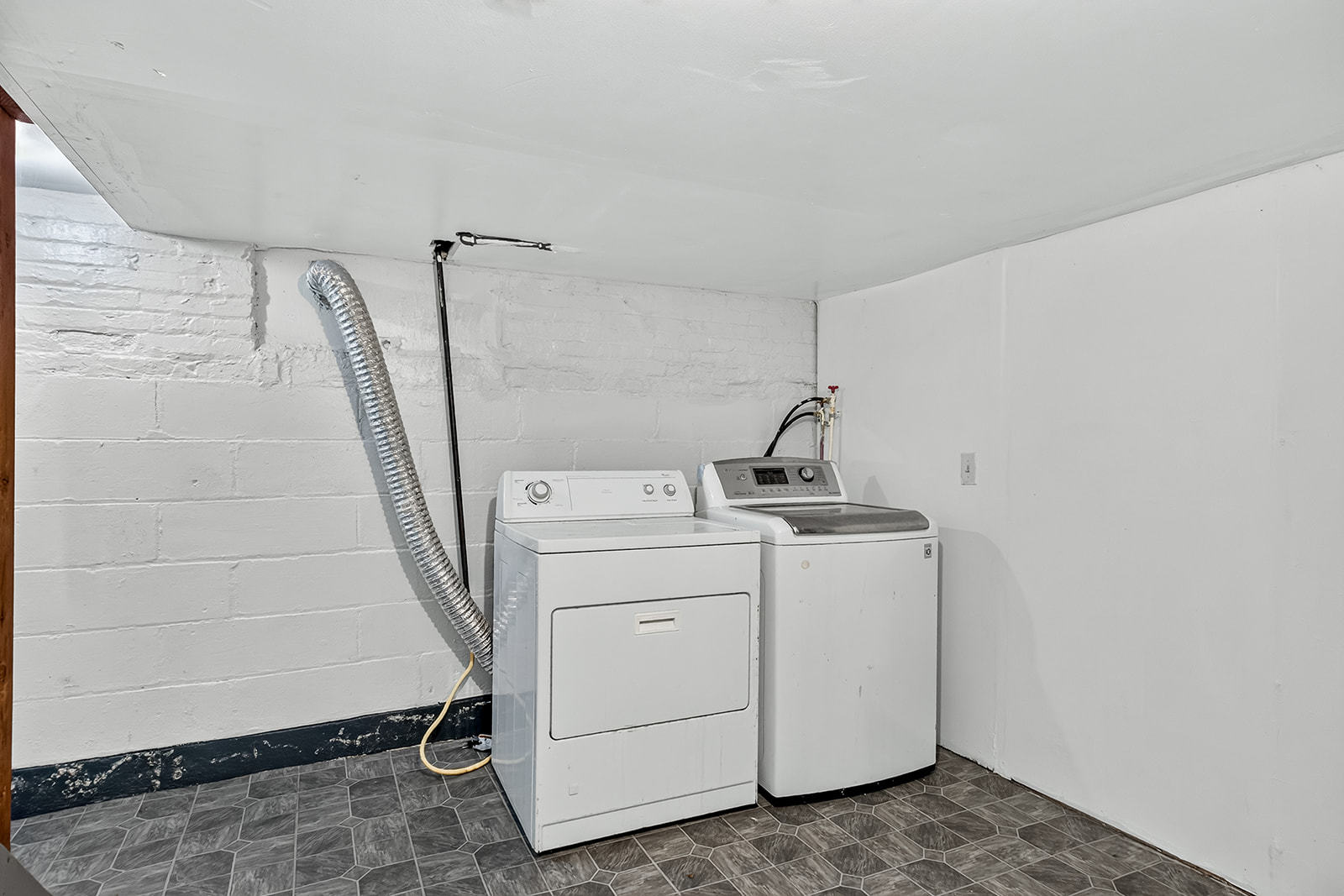 2335 11th Street Property Photo 20