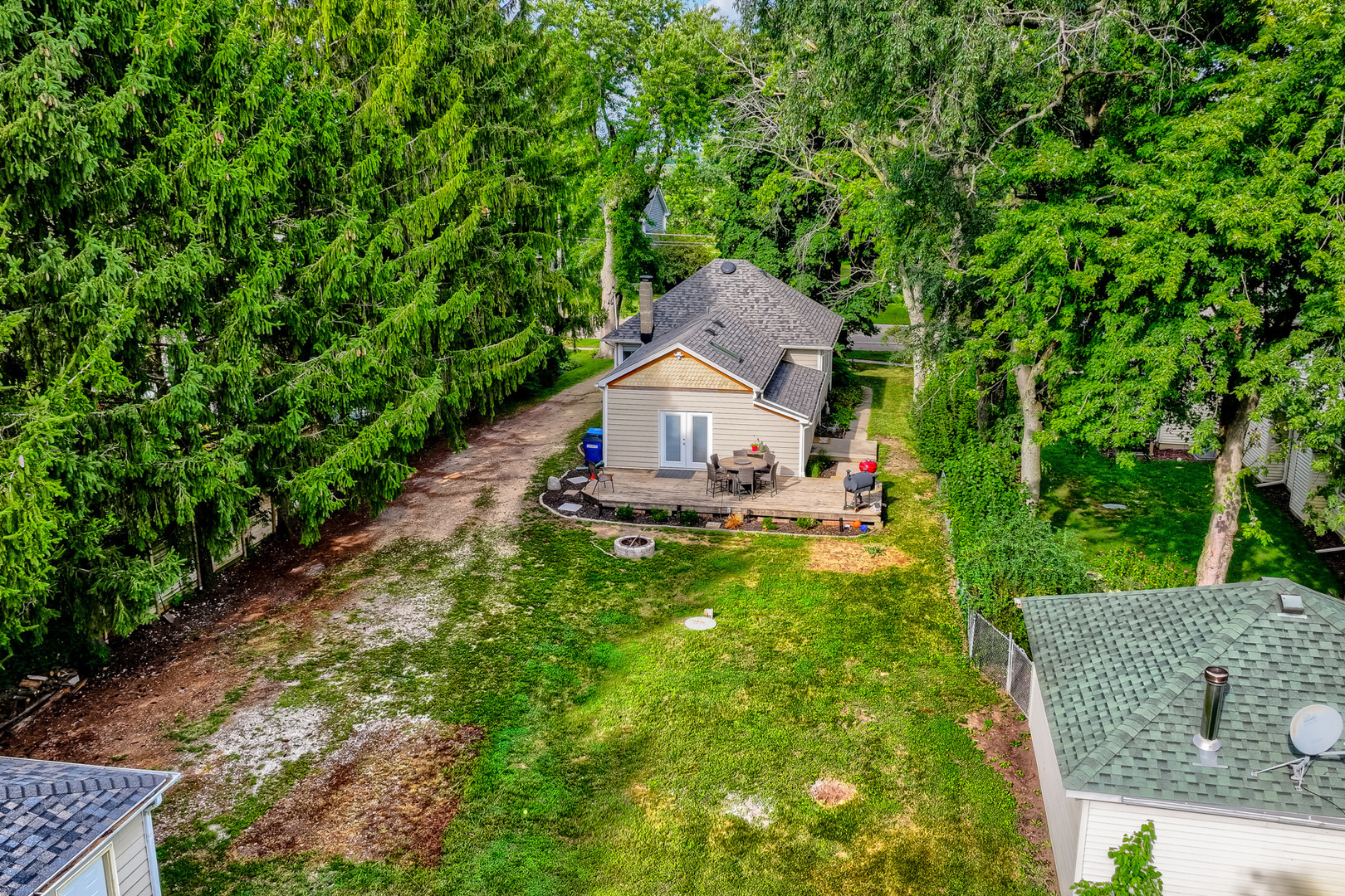 2s392 Harter Road Property Photo 3