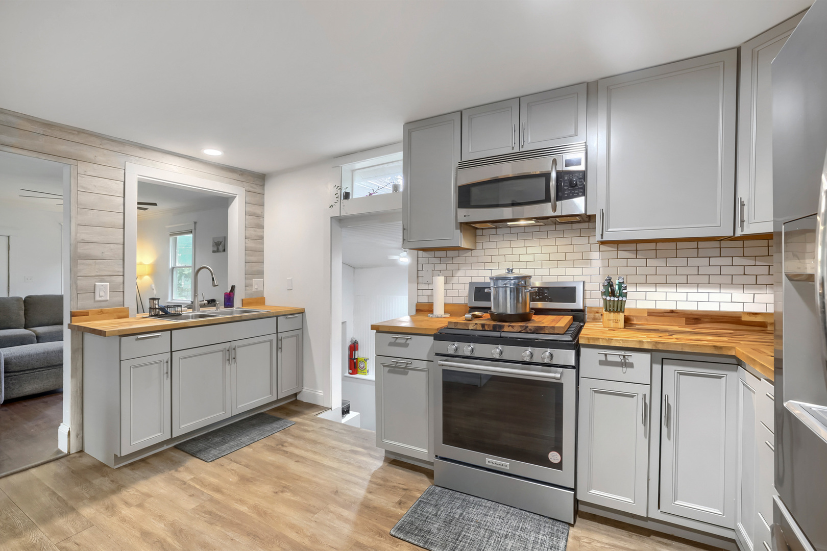 2s392 Harter Road Property Photo 14