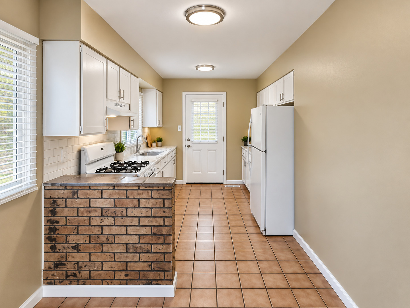 147 Birch Street Property Photo 8