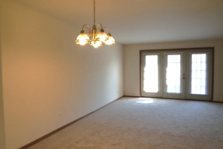 4120 Williamsburg Court 302 Property Photo 3