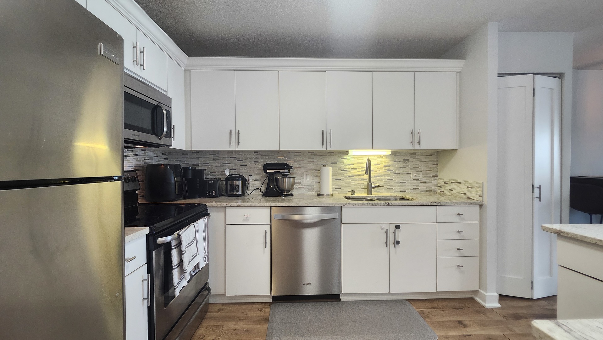 405 N Wabash Avenue 1314 Property Photo 7