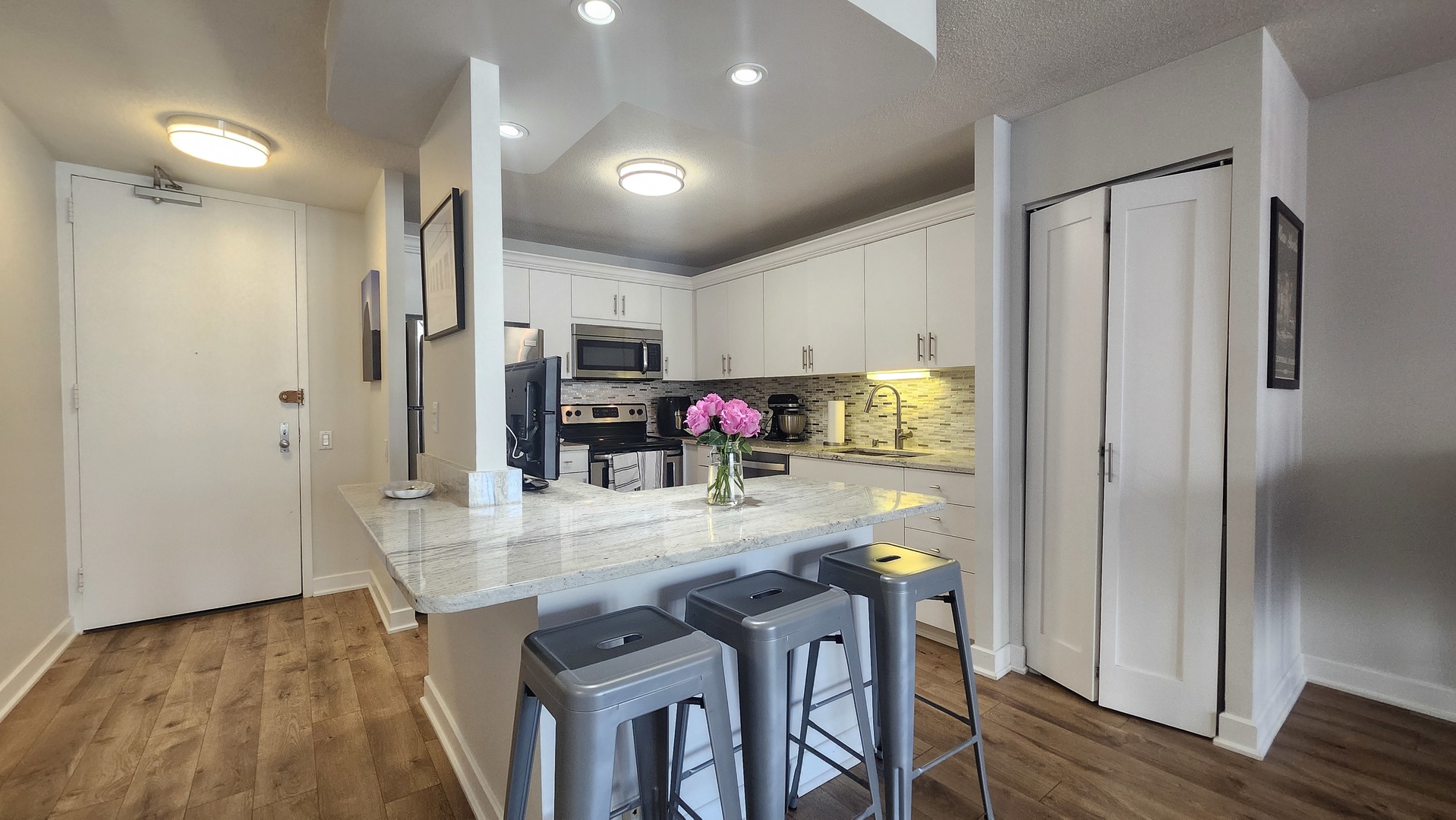 405 N Wabash Avenue 1314 Property Photo 9