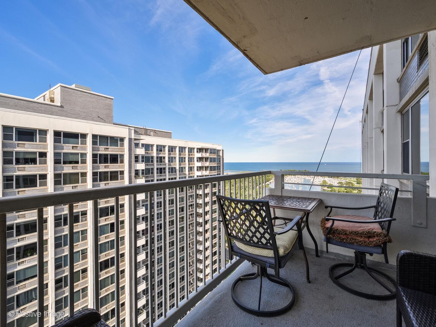 4250 N Marine Drive 2815 Property Photo 3
