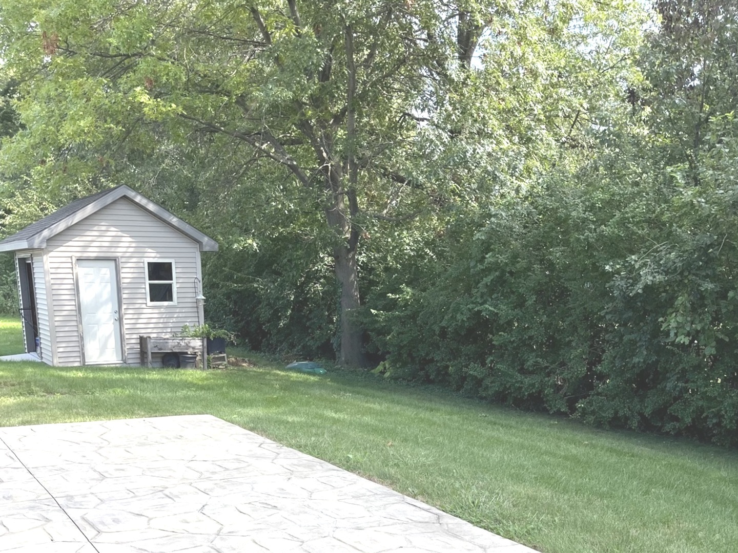 843 Winchester Green Drive Property Photo 4