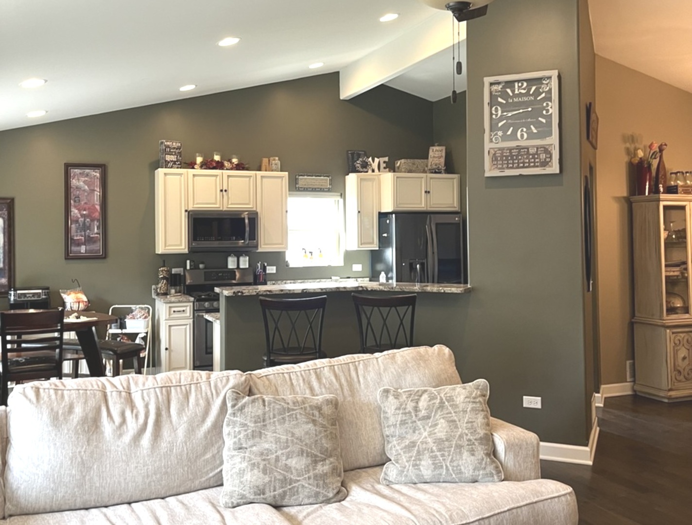 843 Winchester Green Drive Property Photo 15