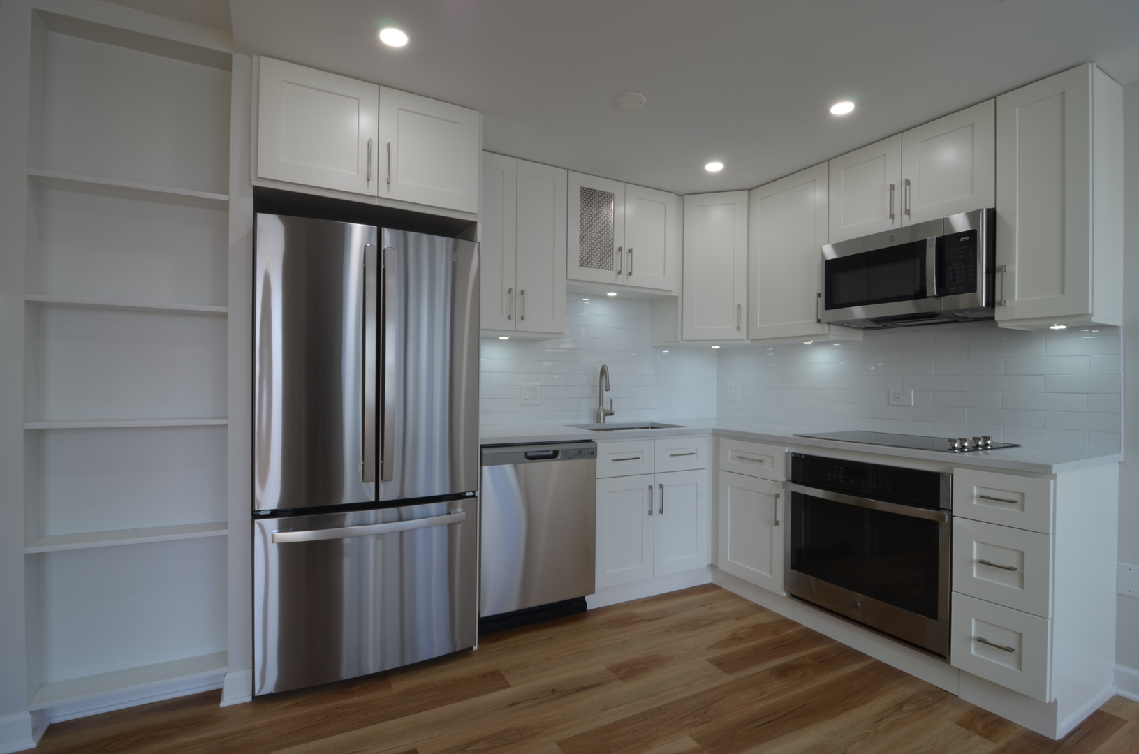 405 N Wabash Avenue 1305 Property Photo 5