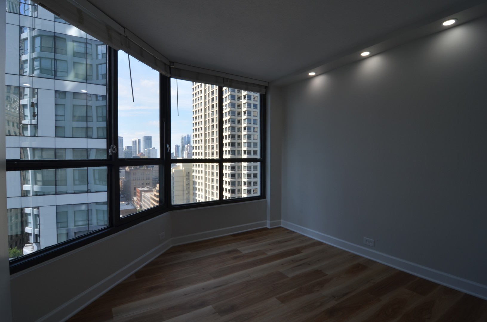 405 N Wabash Avenue 1305 Property Photo 8