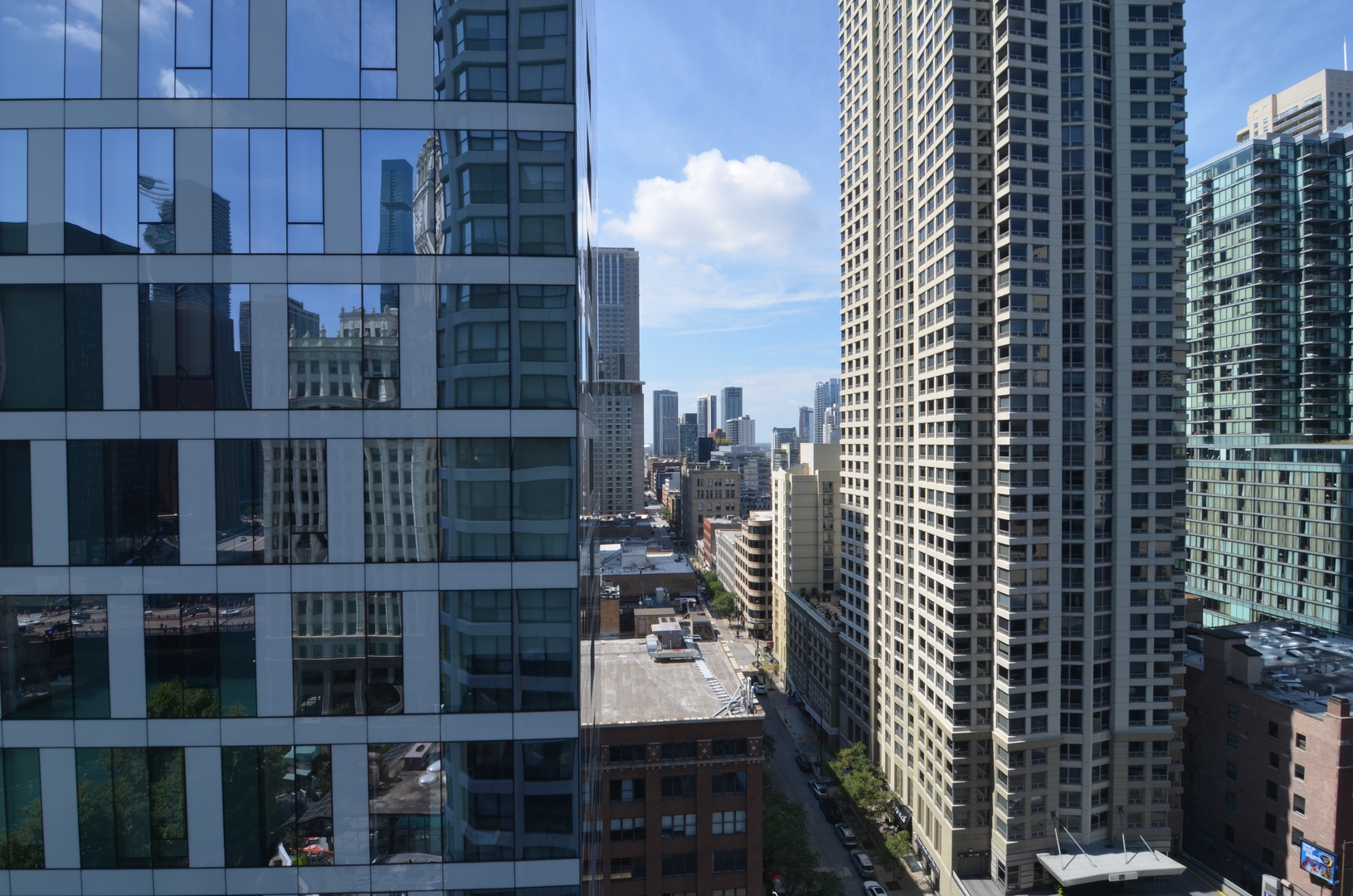 405 N Wabash Avenue 1305 Property Photo 15
