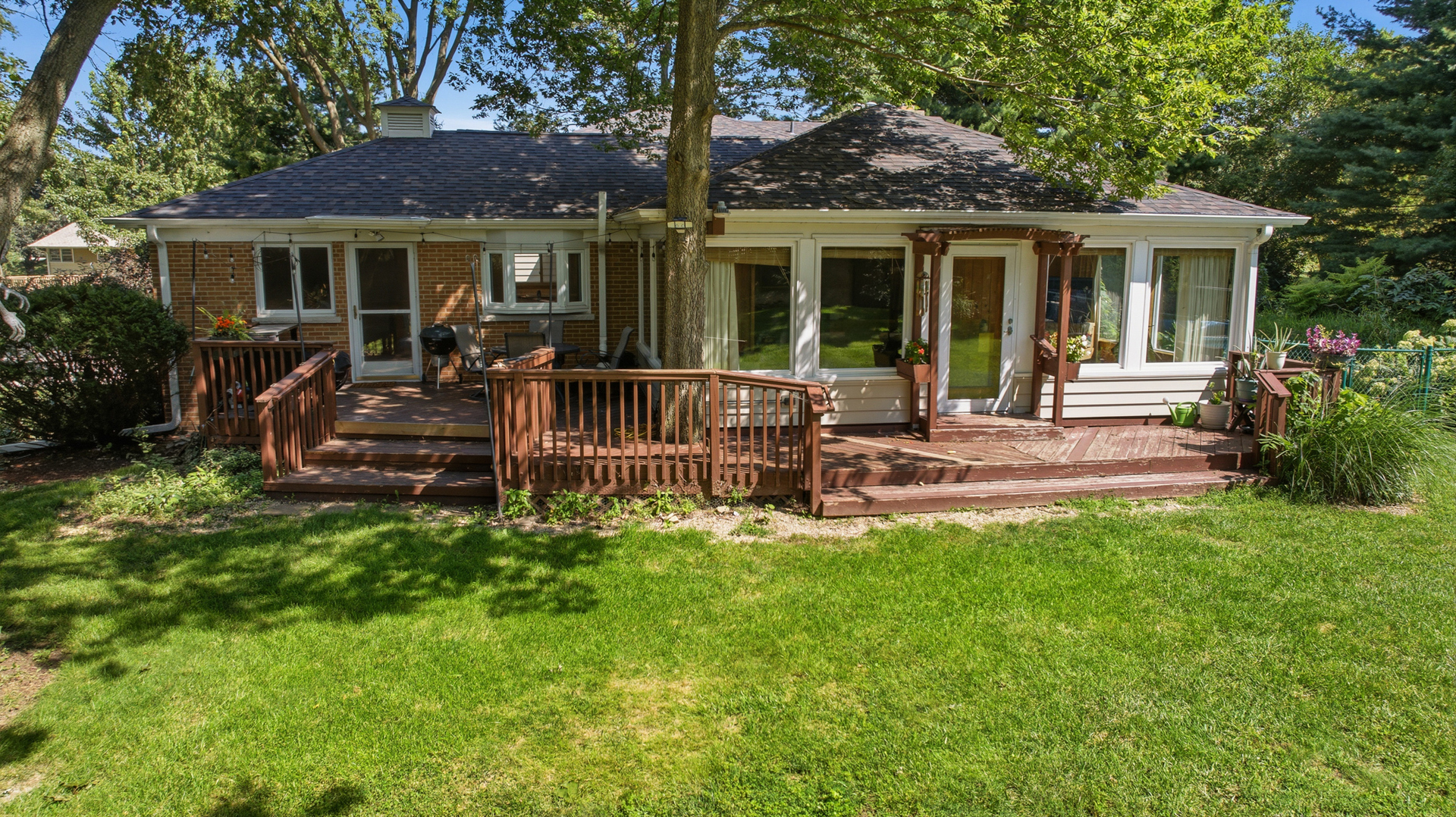 150 N Madison Street Property Photo 8