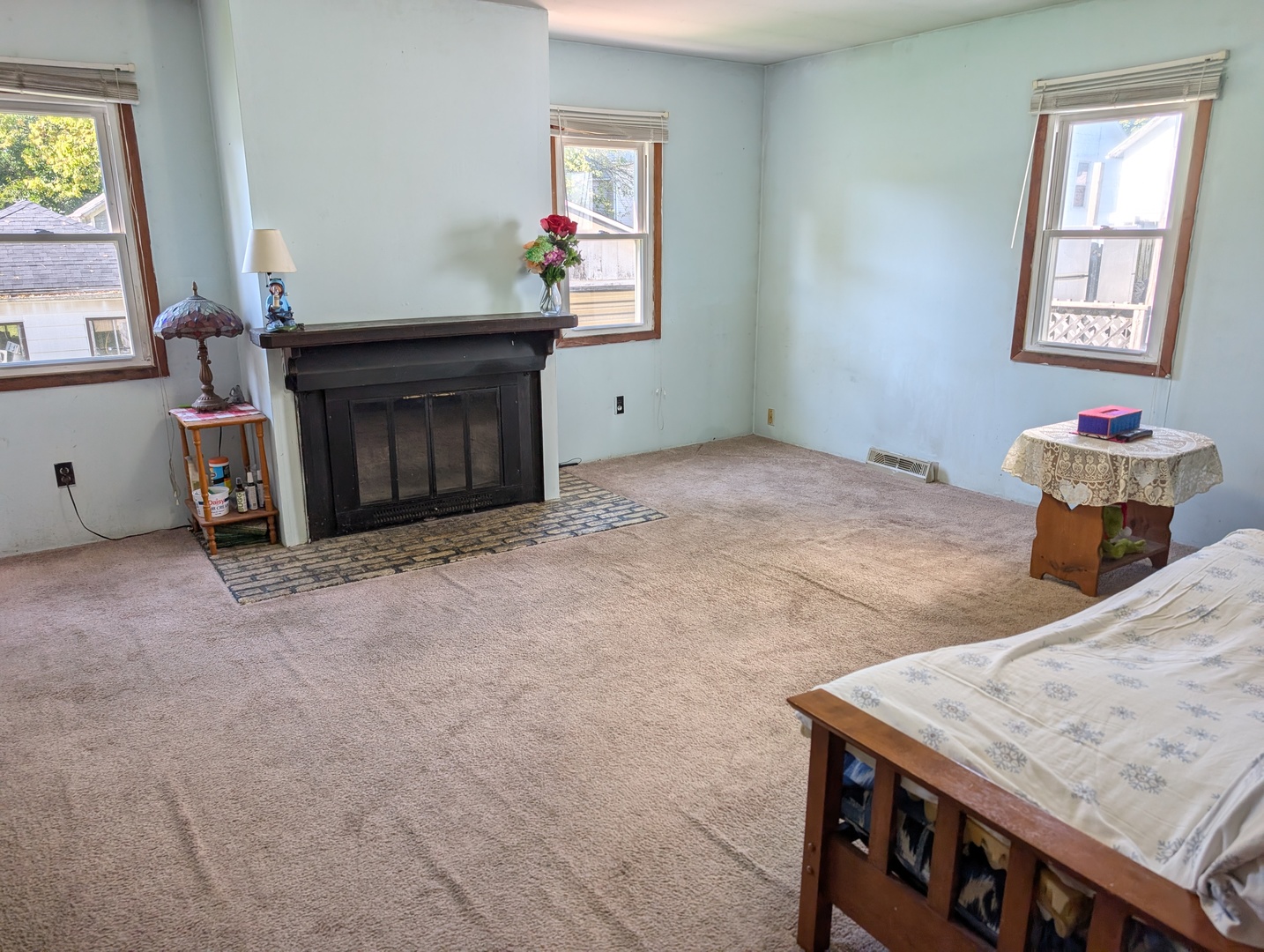 714 S Walnut Avenue Property Photo 2