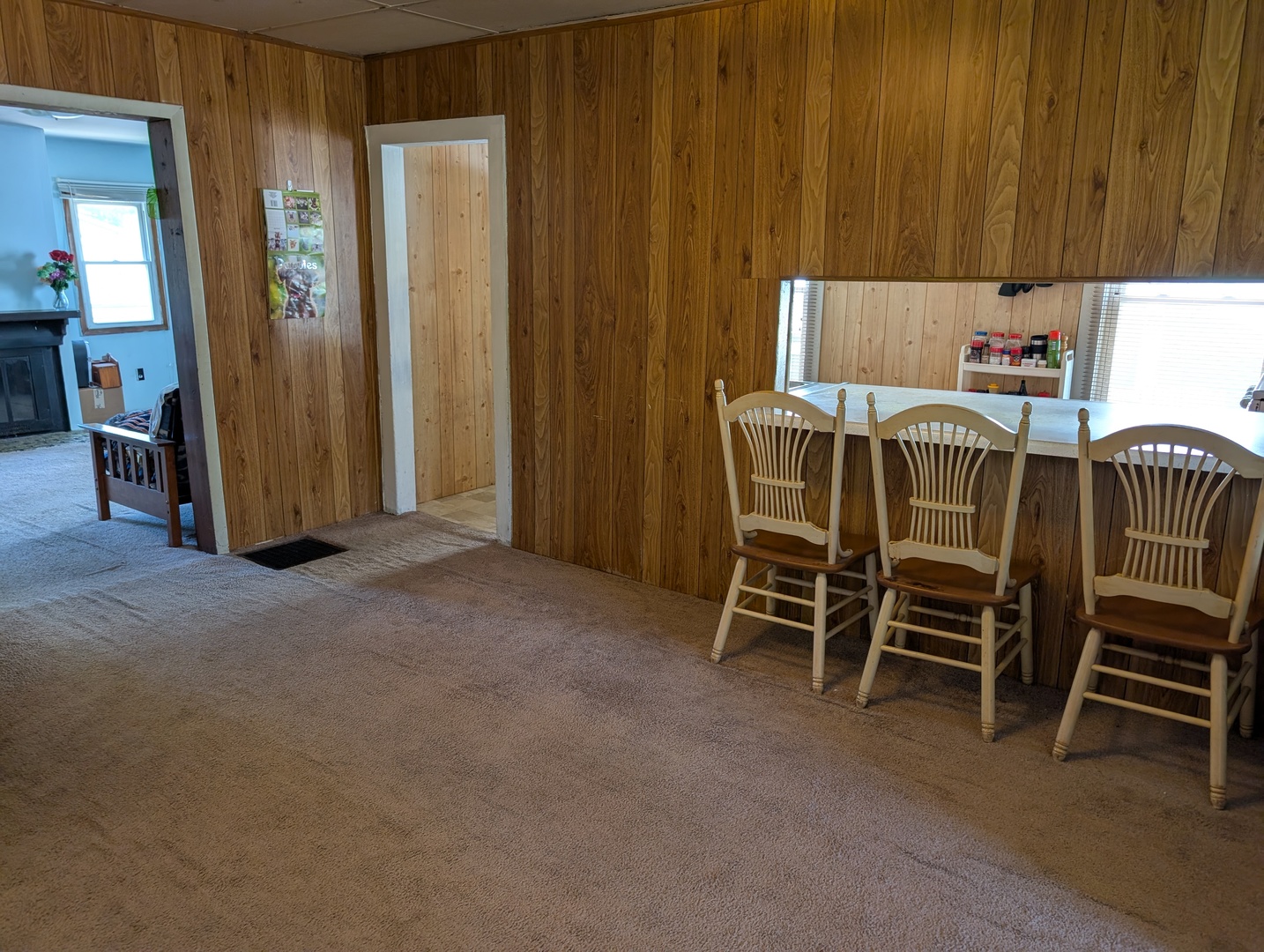 714 S Walnut Avenue Property Photo 3