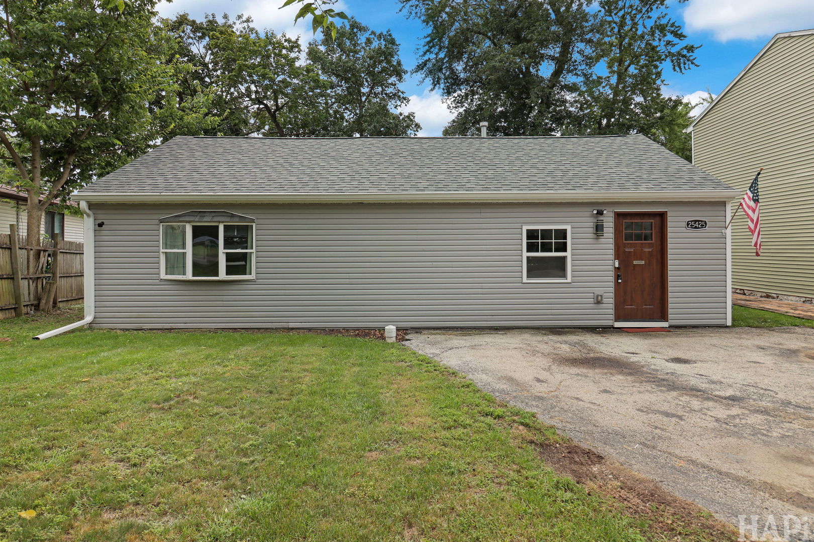 25425 W Arcade Drive Property Photo 1