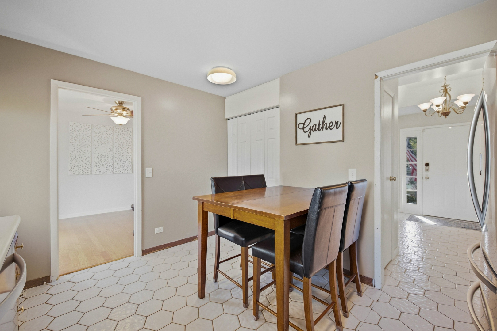 10 Canterbury Court Property Photo 9