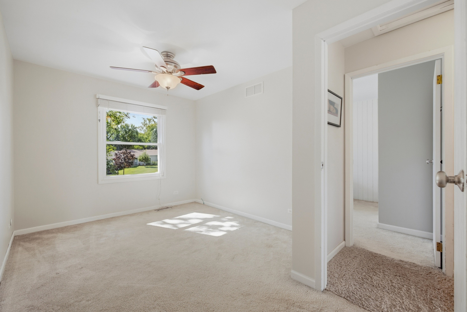 10 Canterbury Court Property Photo 17