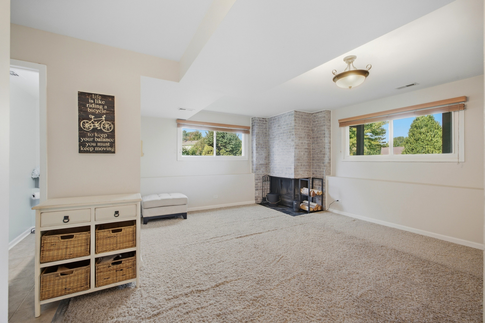 10 Canterbury Court Property Photo 19
