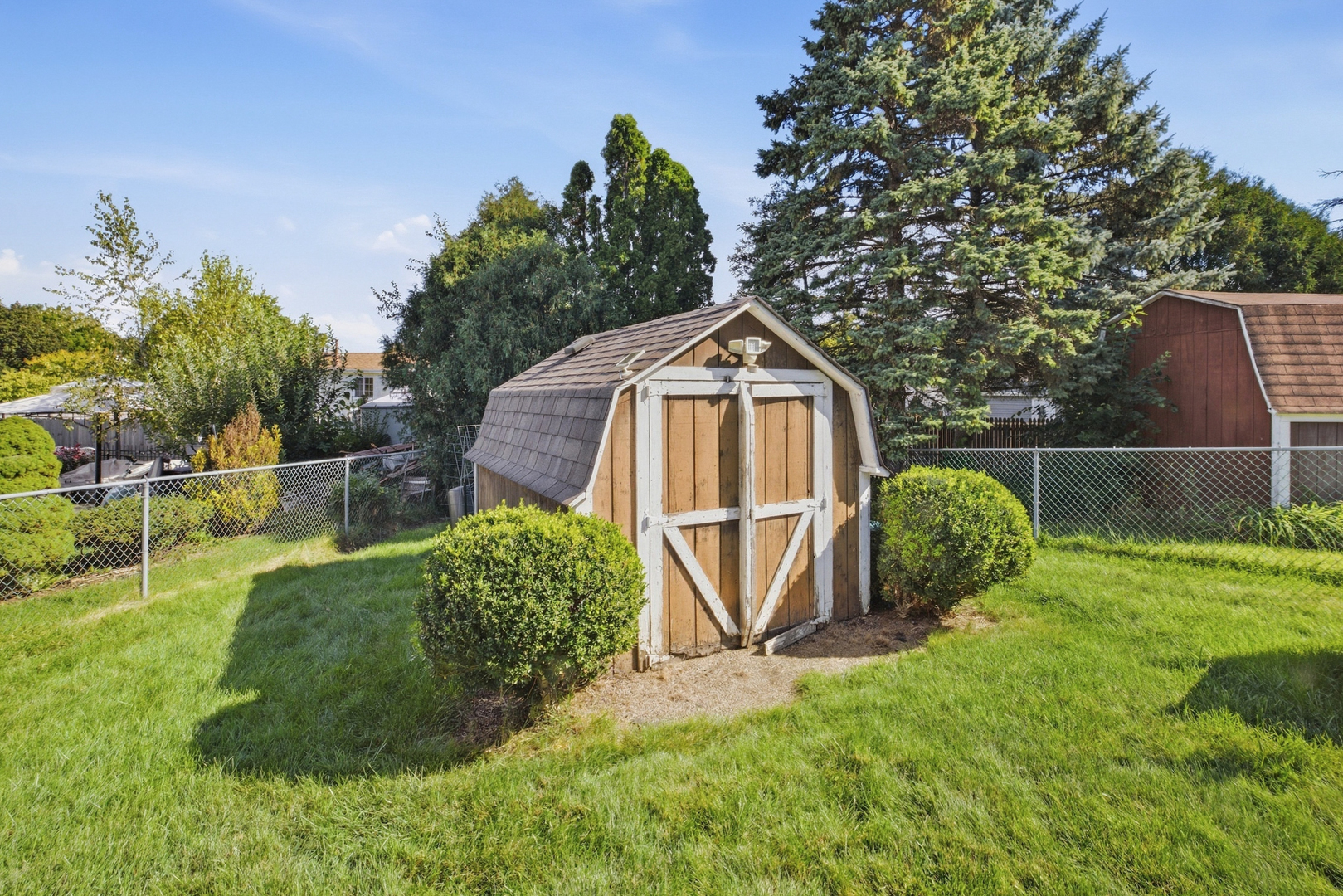 10 Canterbury Court Property Photo 26