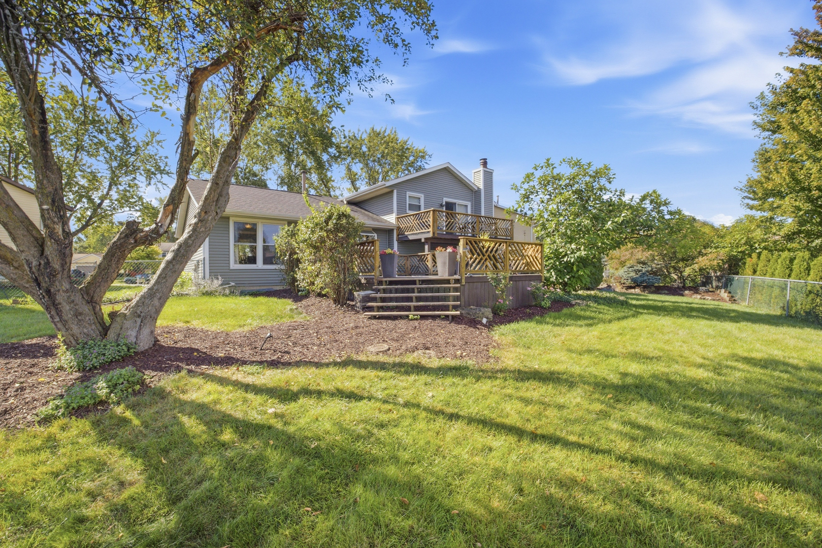 10 Canterbury Court Property Photo 28