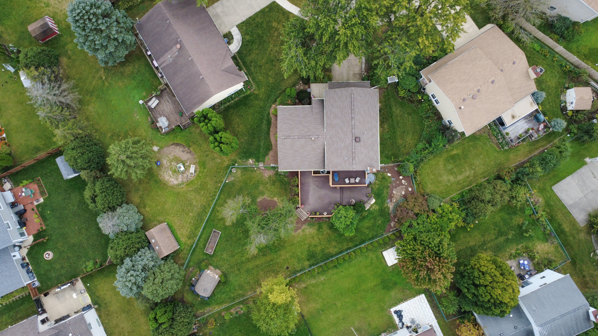 10 Canterbury Court Property Photo 32