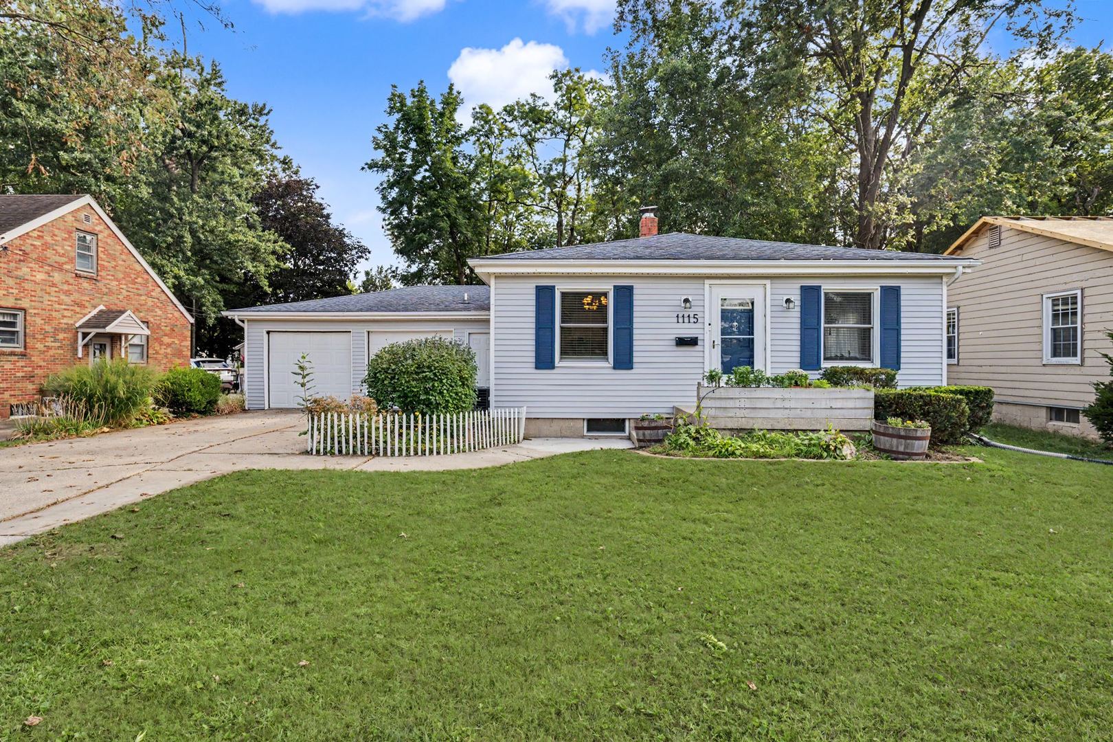 1115 Hovey Avenue Property Photo 1