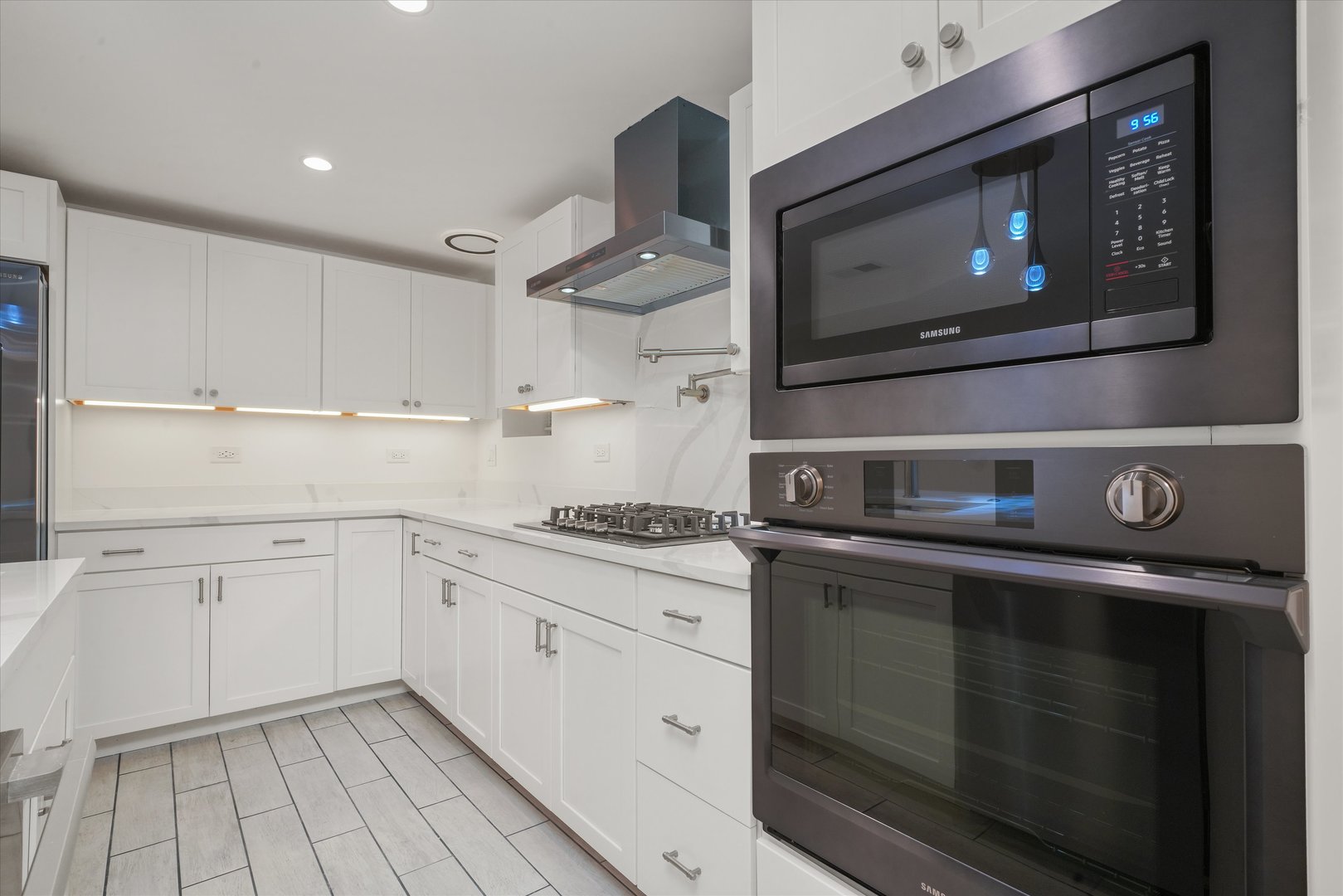 2203 W Giddings Street G Property Photo 5