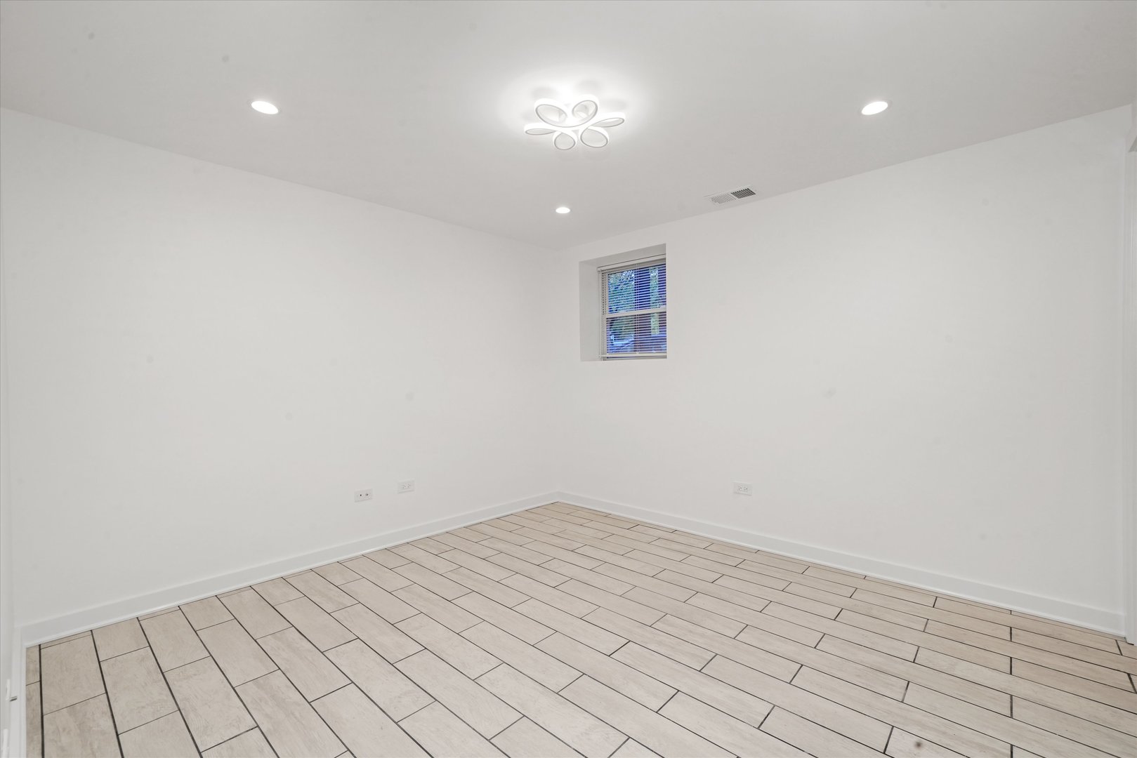 2203 W Giddings Street G Property Photo 7