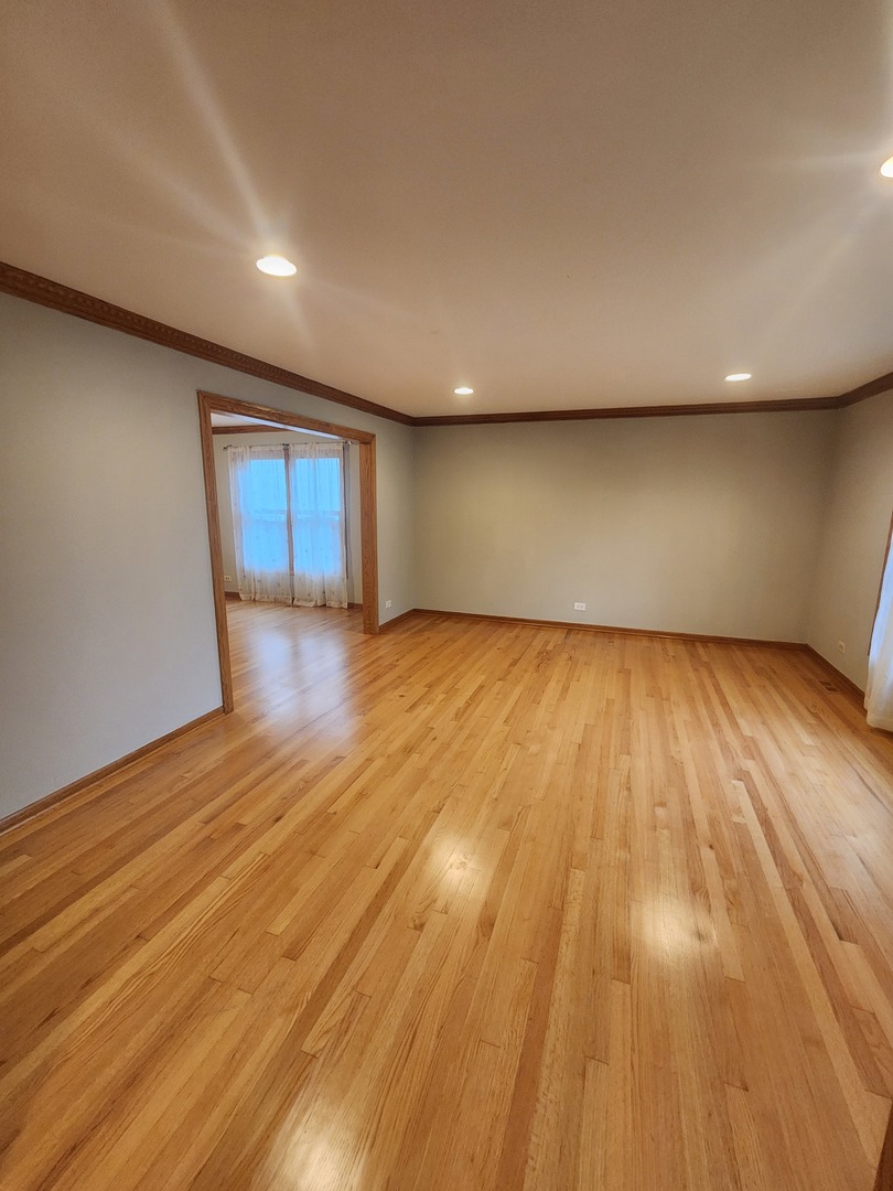 12 Mill Pond Drive Property Photo 5
