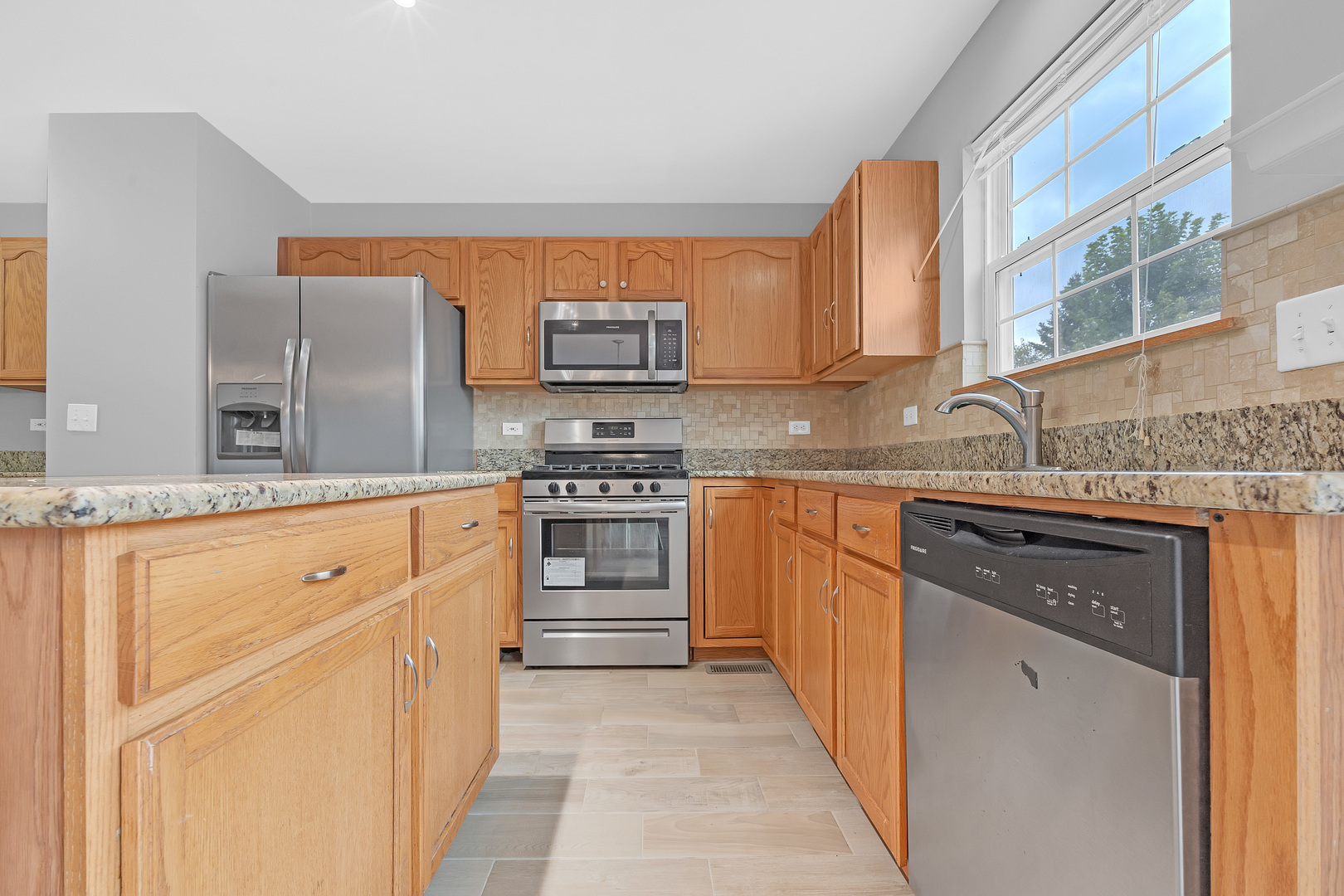 10745 Great Plaines Drive Property Photo 11