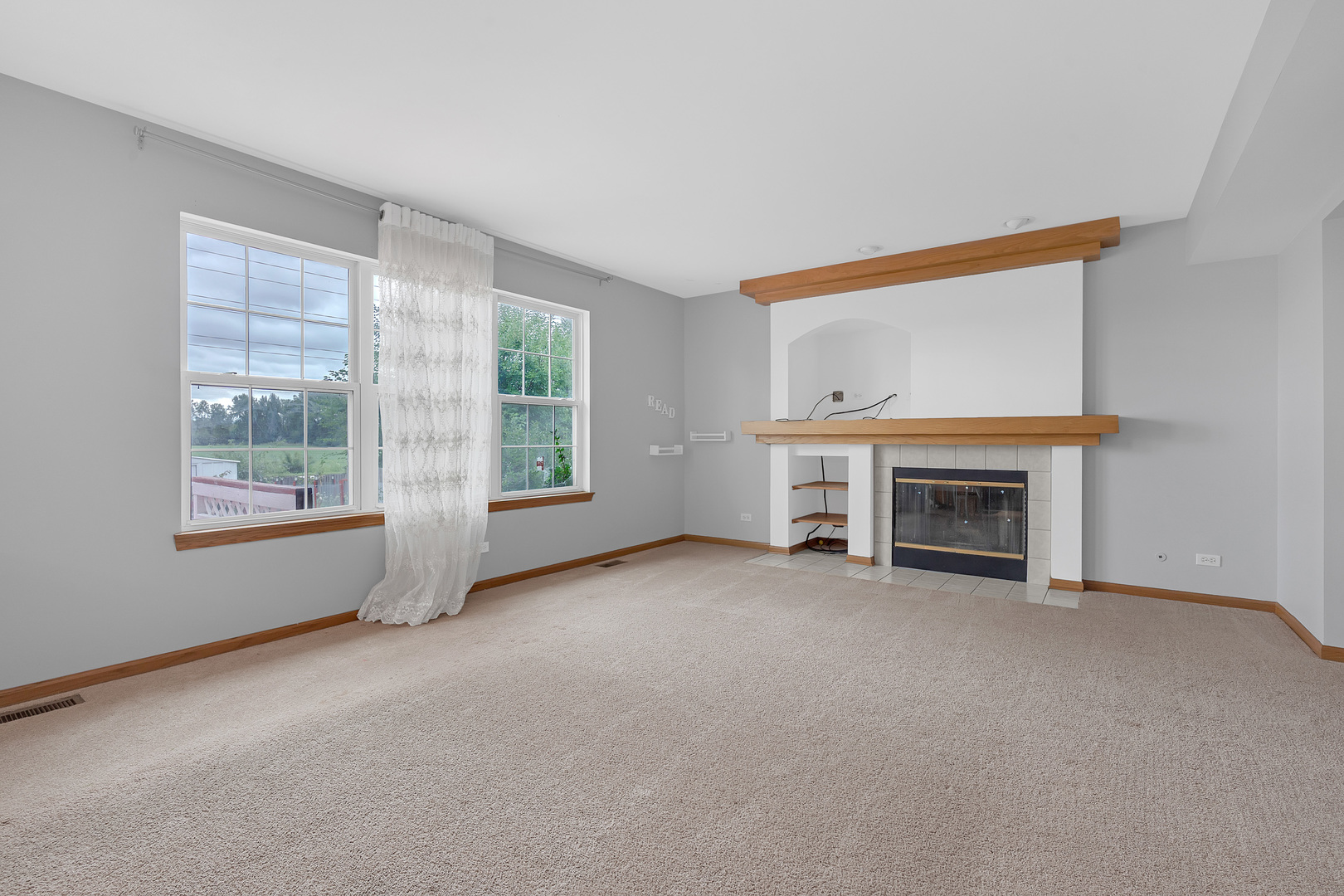 10745 Great Plaines Drive Property Photo 12