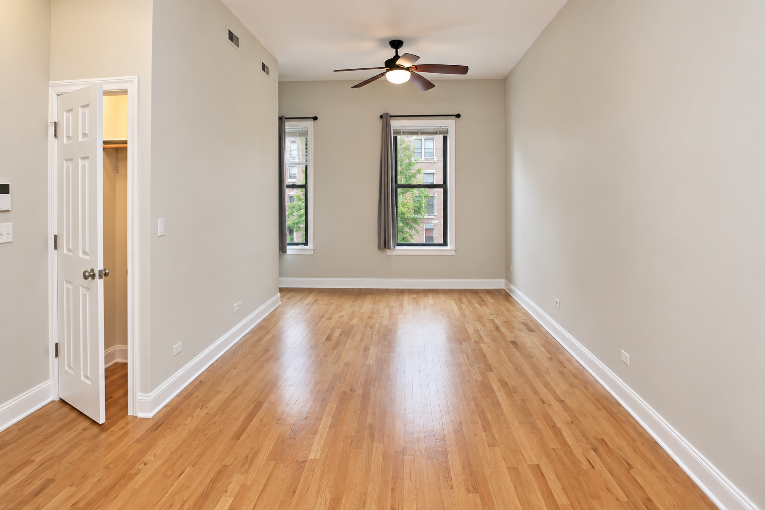 1120 W Grand Avenue 2 Property Photo 8