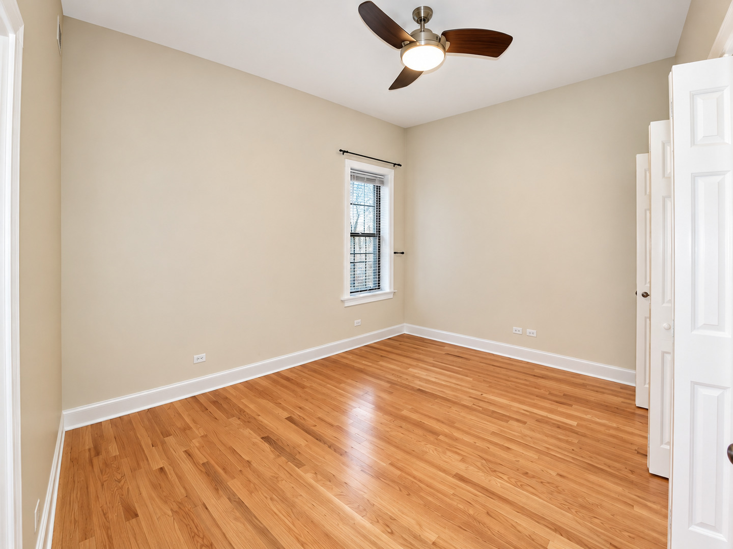 1120 W Grand Avenue 2 Property Photo 34