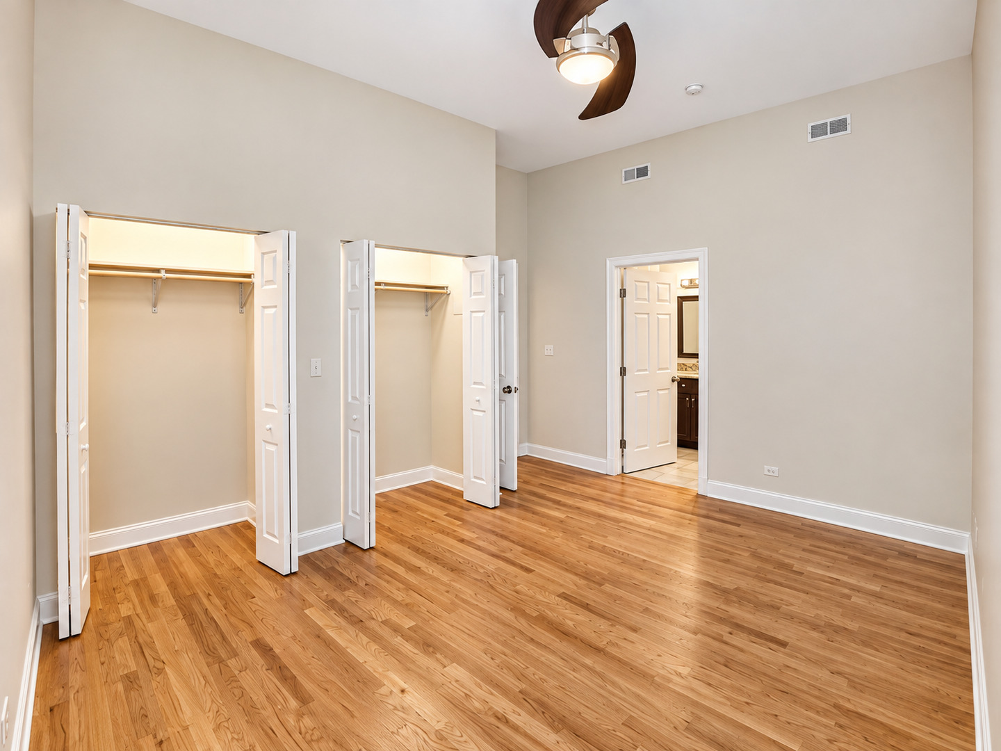 1120 W Grand Avenue 2 Property Photo 36