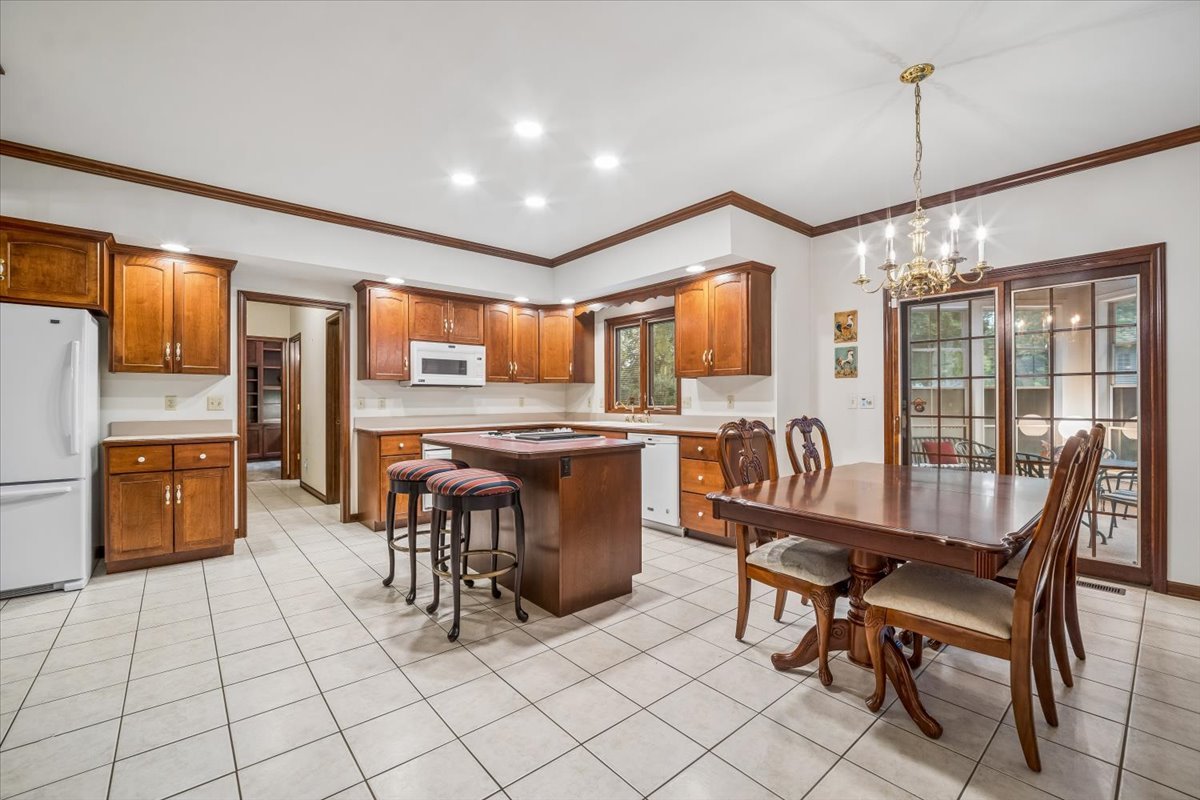 2310 Big Woods Drive Property Photo 8