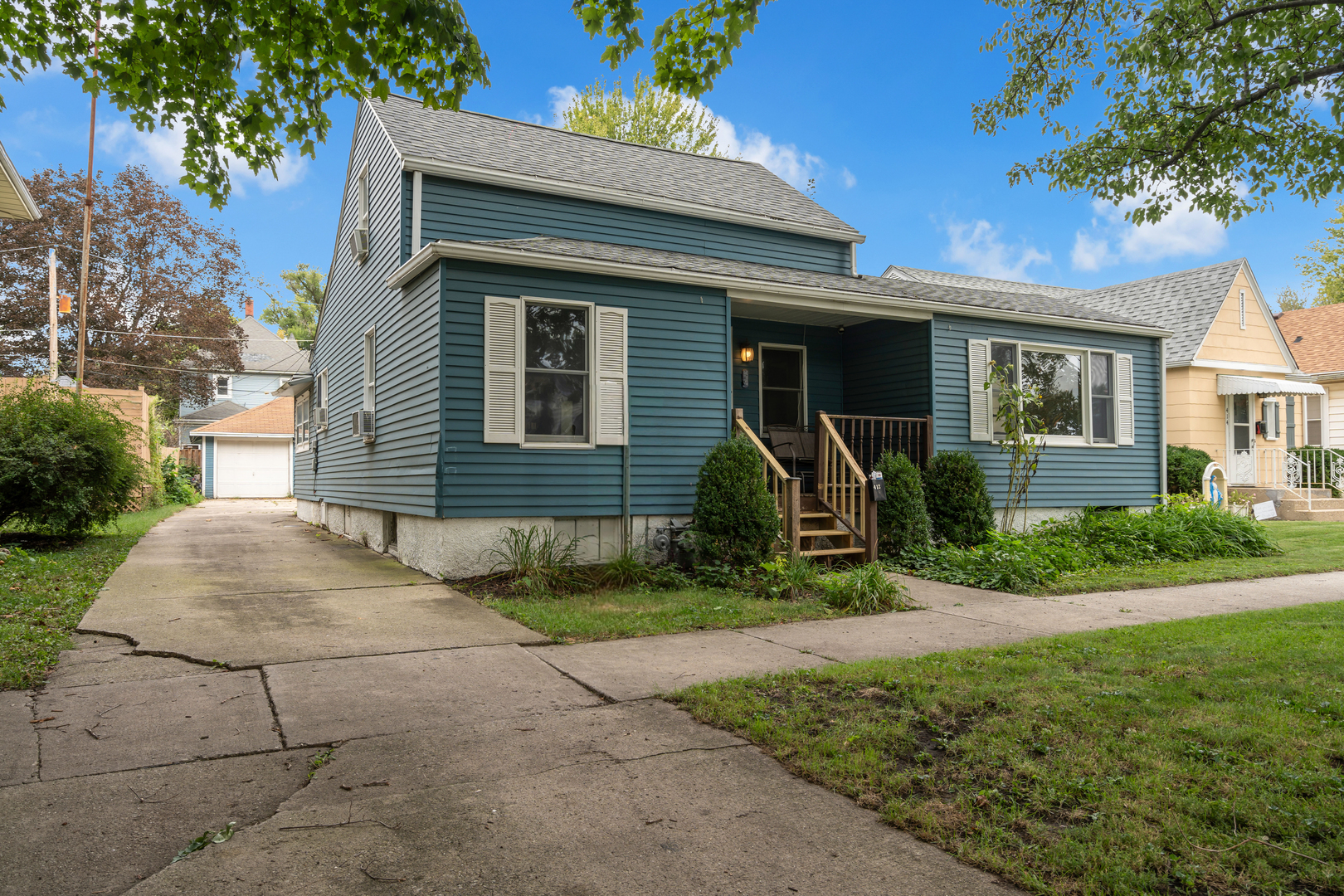 412 E Jackson Street Property Photo 1
