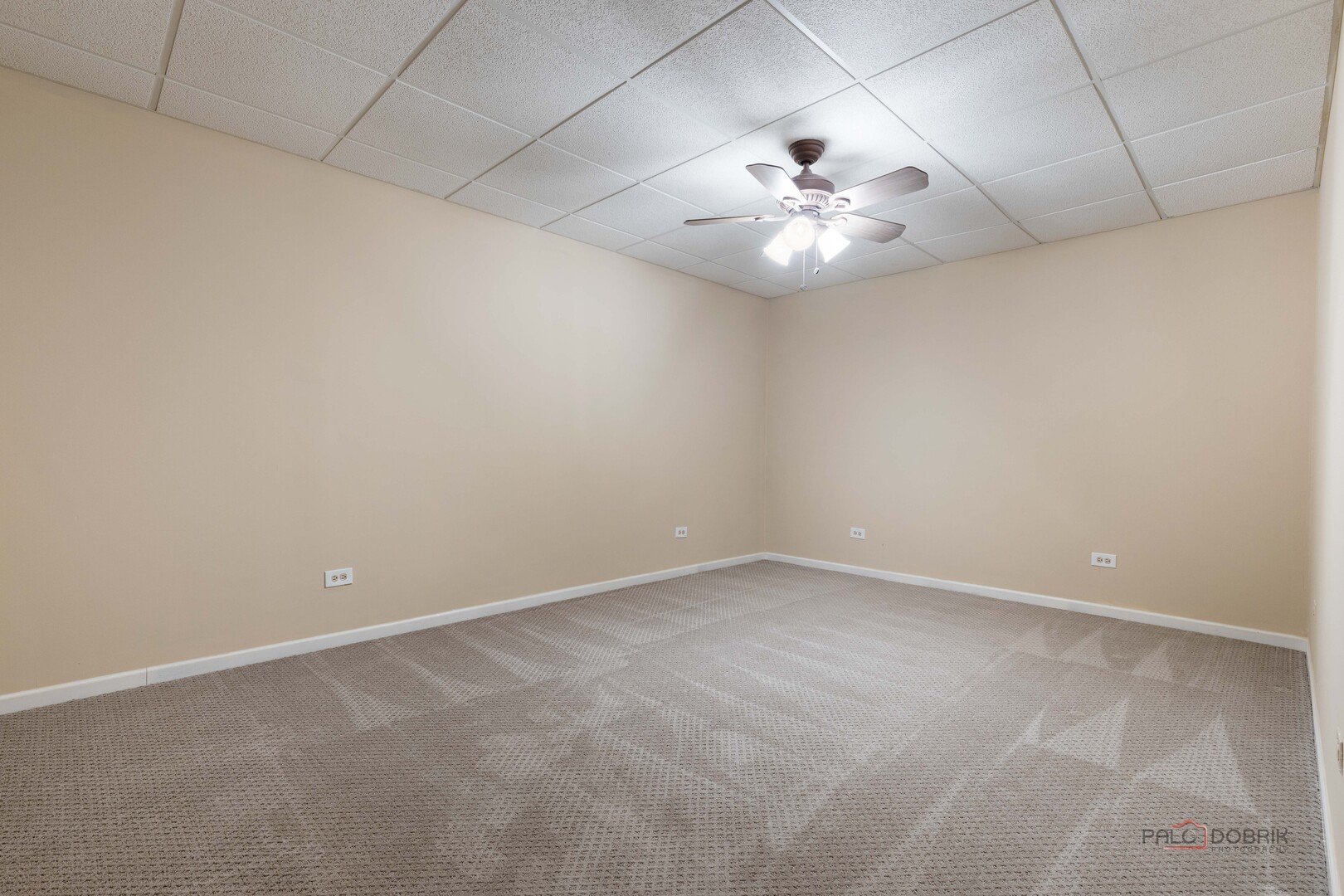 818 W Lukas Avenue Property Photo 28