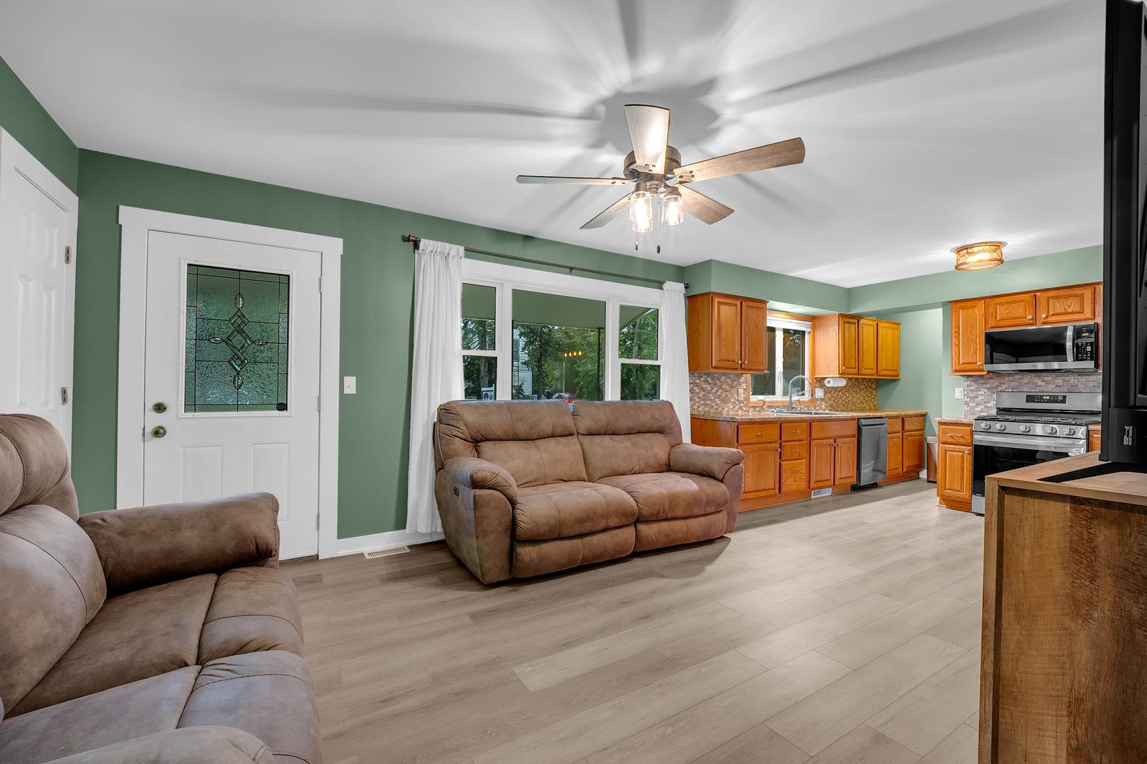 310 Water Street Property Photo 5