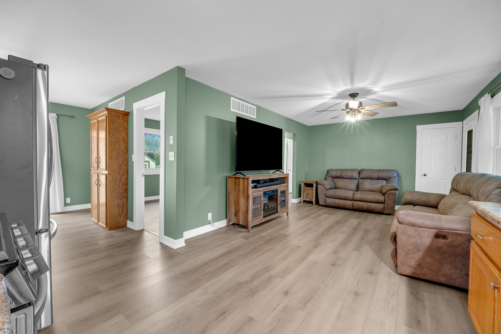 310 Water Street Property Photo 7