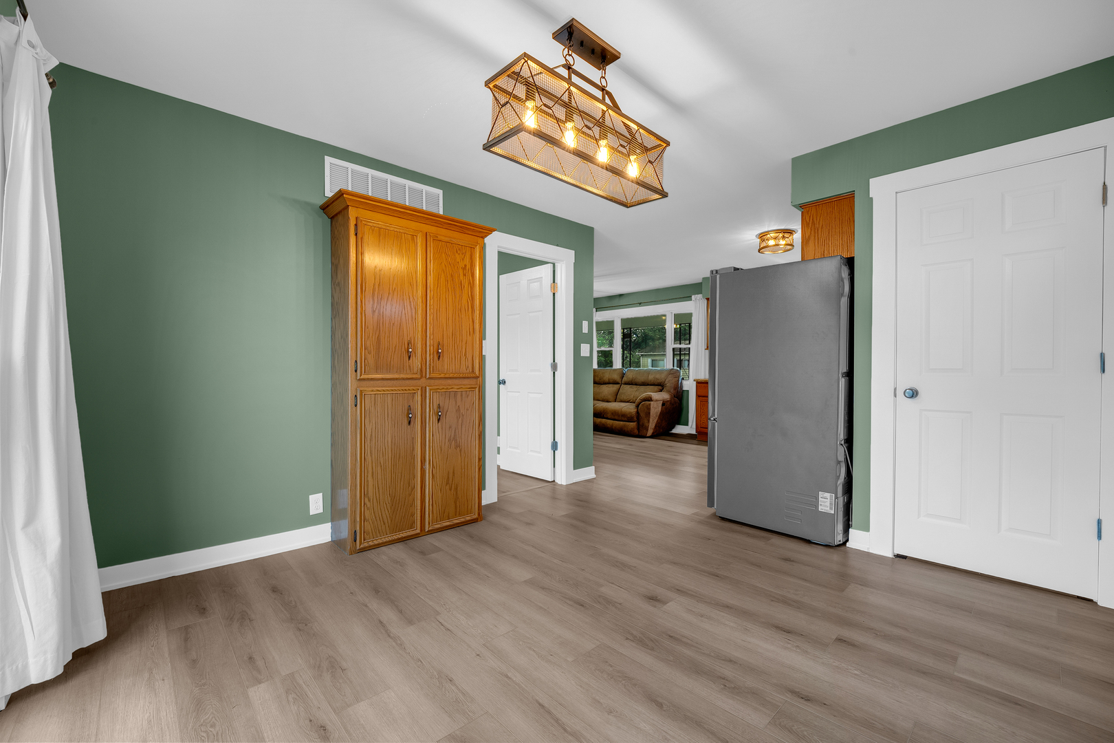 310 Water Street Property Photo 10