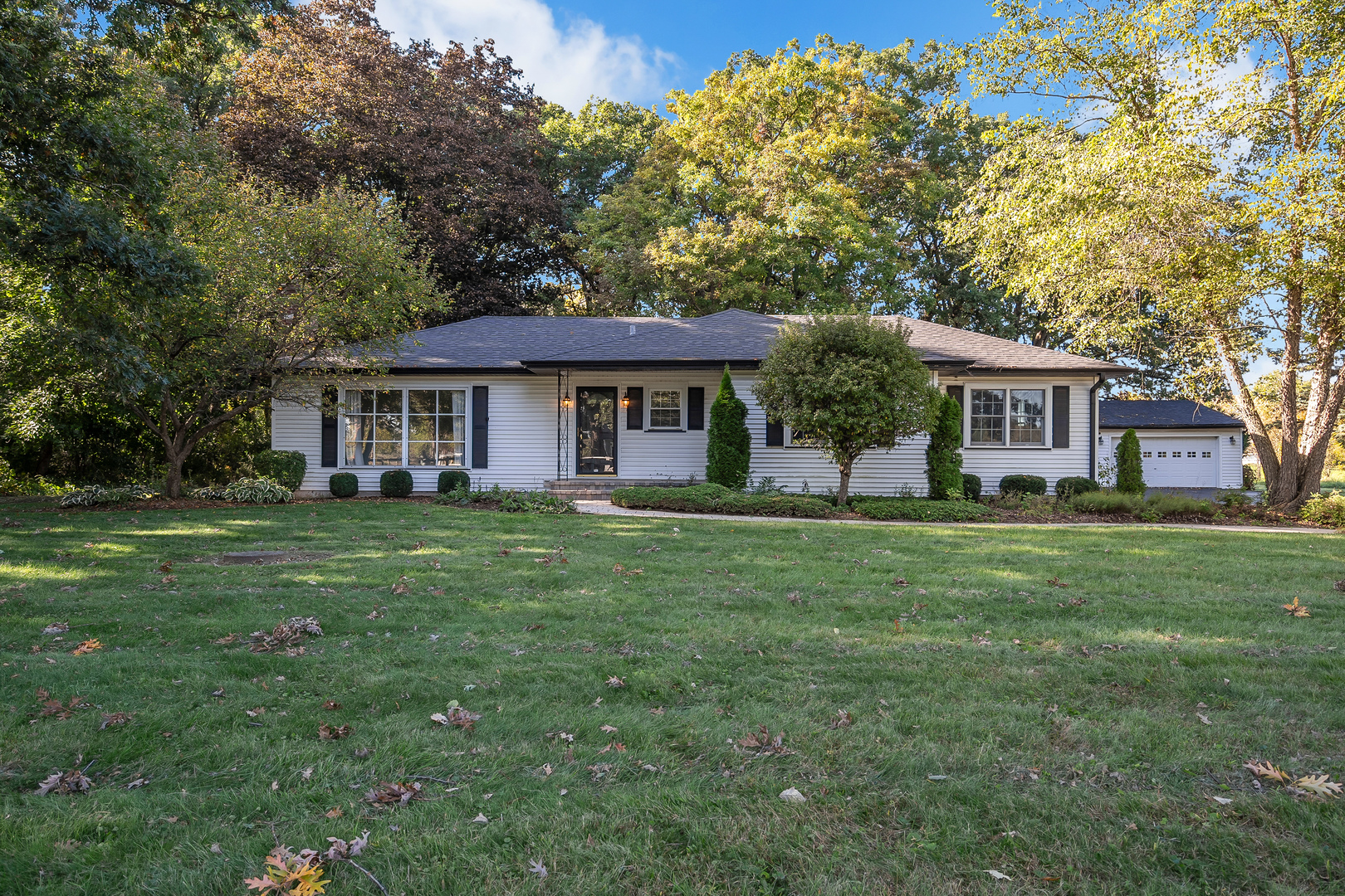 8s136 Granart Road Property Photo 1
