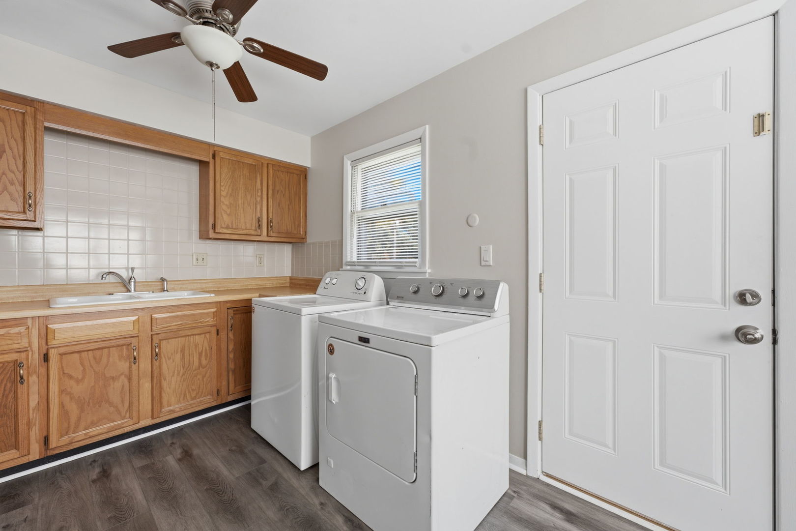 1617 29 1/2 Street Property Photo 9
