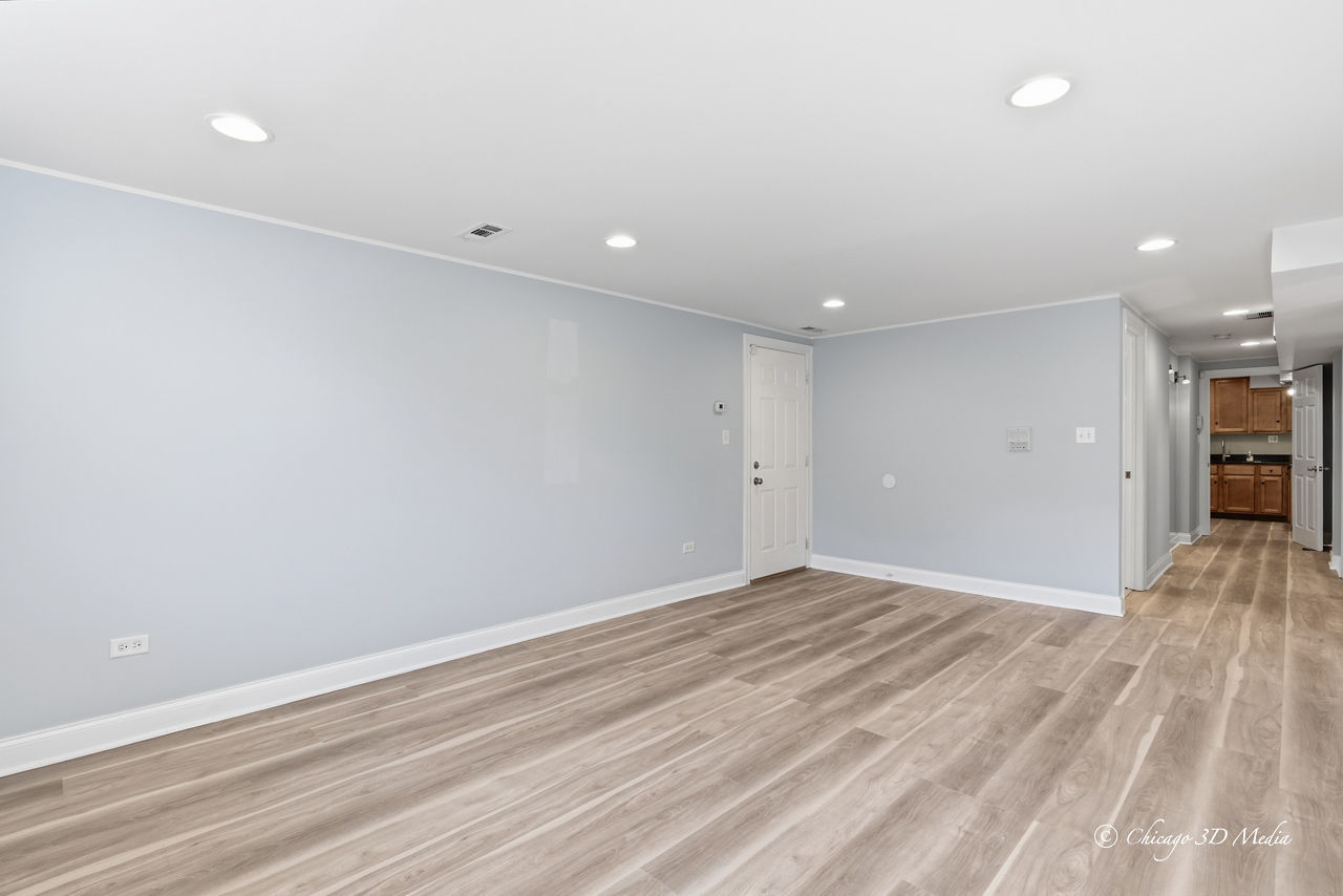 4558 N Kostner Avenue G Property Photo 5