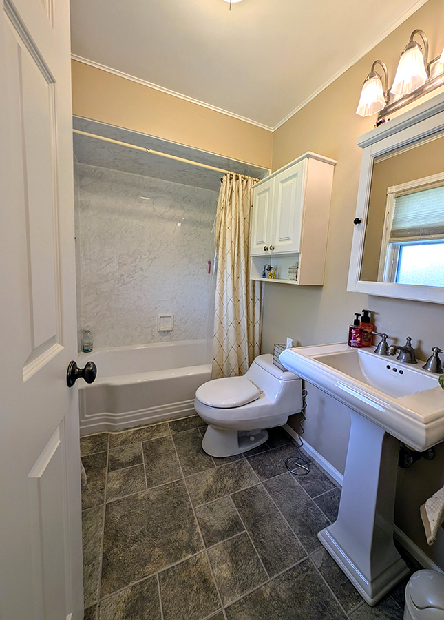 910 E Cherry Lane Property Photo 20
