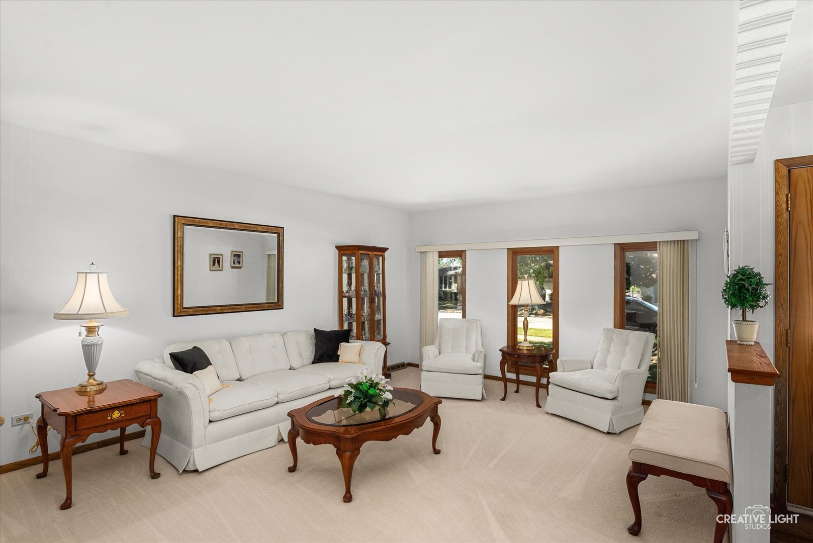 15527 Larkspur Lane Property Photo 4