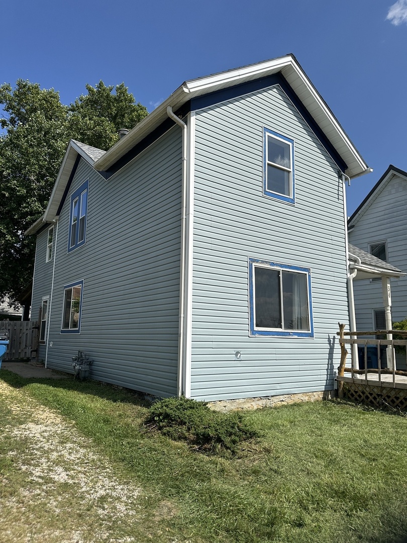 34 3rd Street Property Photo 3