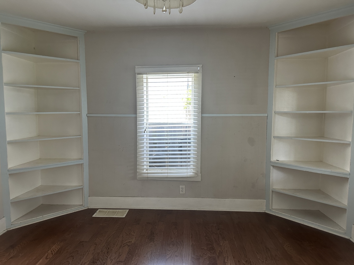 34 3rd Street Property Photo 8