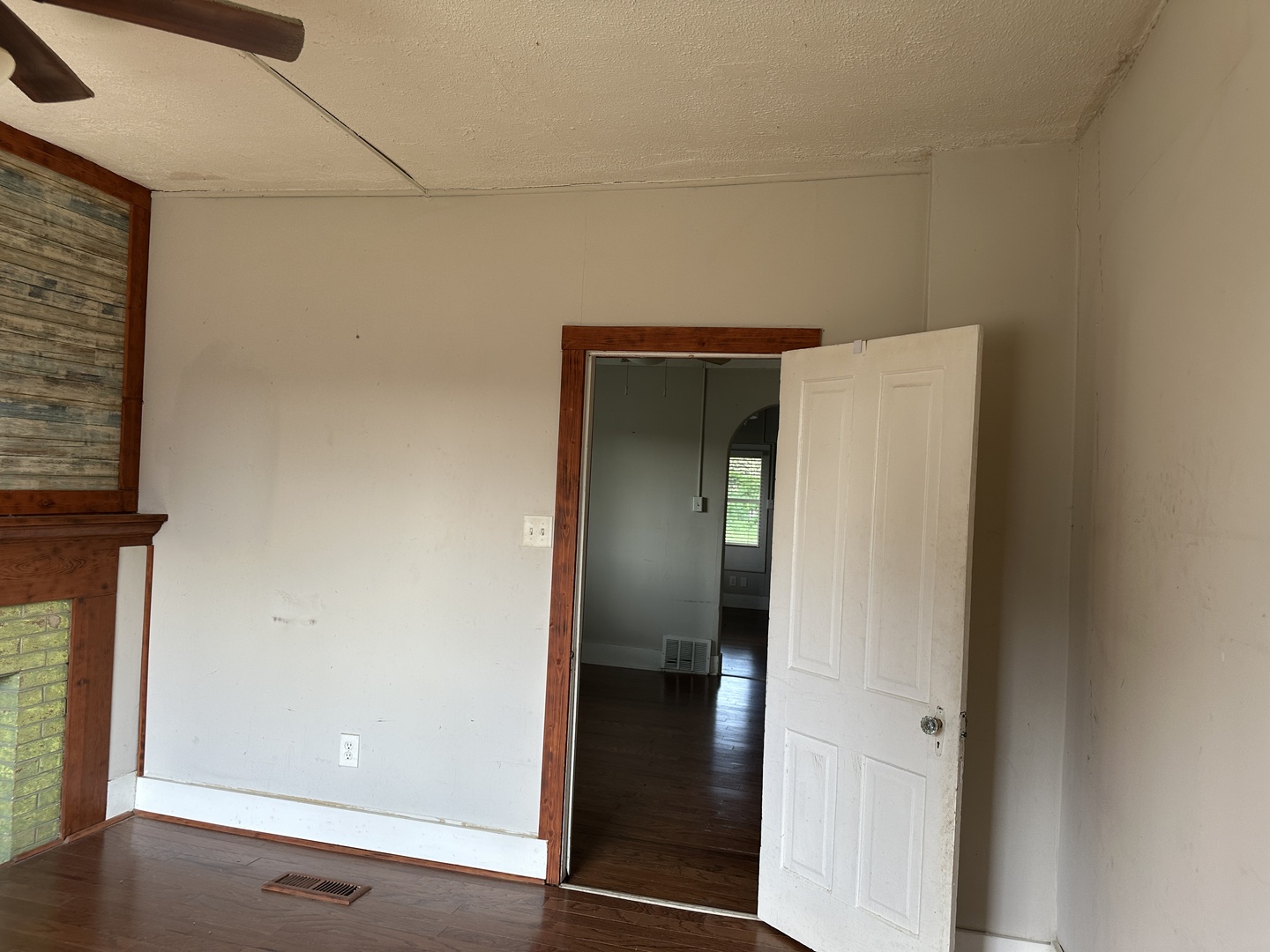 34 3rd Street Property Photo 20