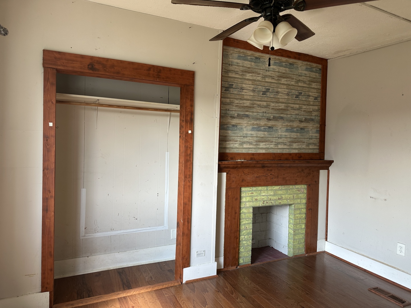 34 3rd Street Property Photo 23