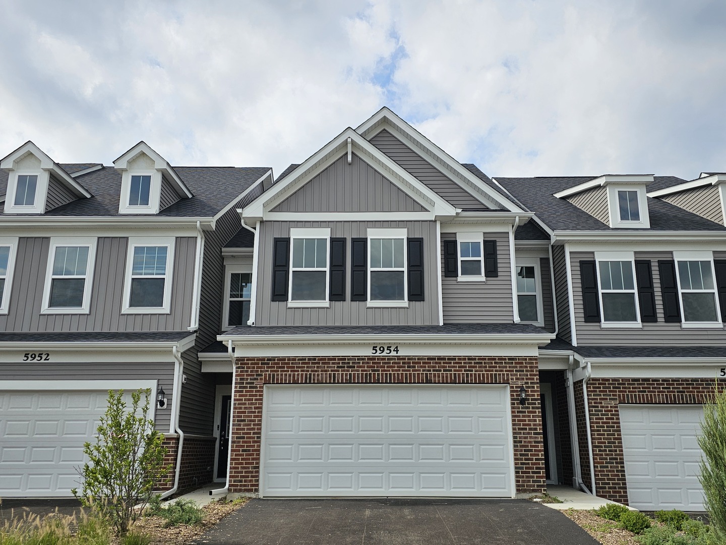5954 Hawkweed Drive Property Photo 1